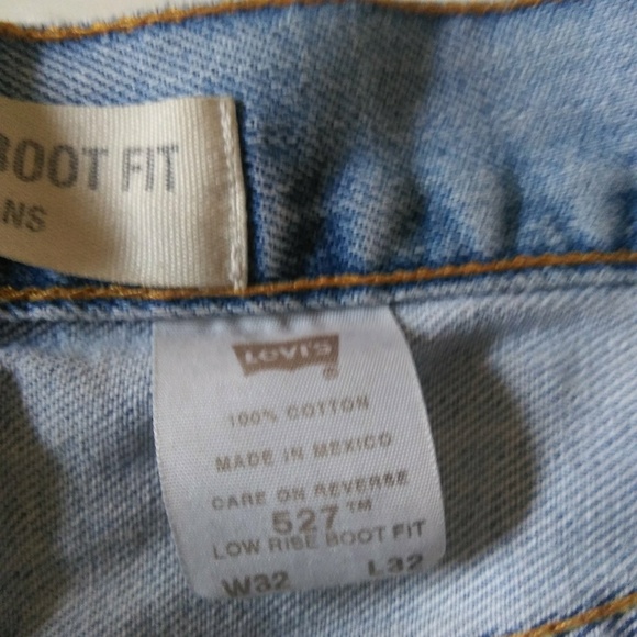 527 Levis Cutoff Shorts - Picture 5 of 7